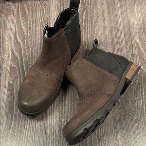 Sorel brown ankle boots 7.5
